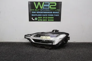 Volvo XC60 2017  Left Side Headlight