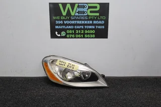 Volvo XC60 2010 Right Side Headlight