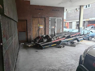 Warehouse Space For Sale : Jacobs - 1540 sqm