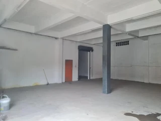 Warehouse Space To Let : Rossburgh - 550 sqm