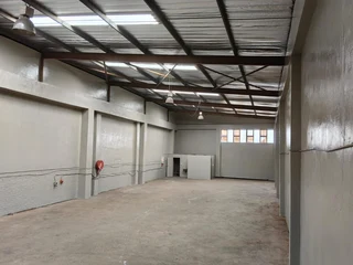Factory Space To Let : Jacobs - 450 sqm