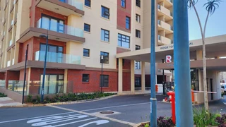 NEWLY REVAMPED 3 BEDROOM APARTMENT TO RENT