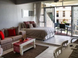 Bachelor apartment right on the beach