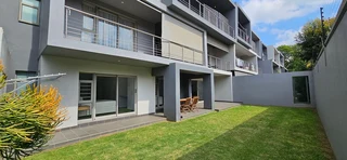 3 bedroom fully furnished apartment available in Oaklands