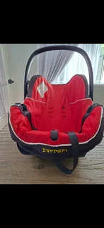 Baby carrier and car seat / booster seat