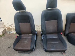 Corolla Quest seats