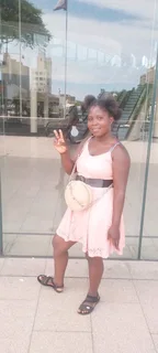 LOOKING FOR A JOB HOUSE CLEANING