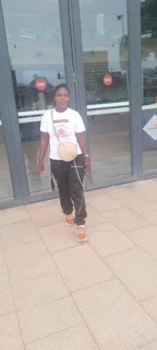 LOOKING FOR A JOB HOUSE CLEANING