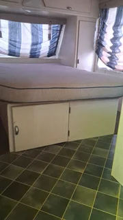 2004 Sprite Swing Caravan – Like New!