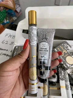 Pocket perfume and lotion