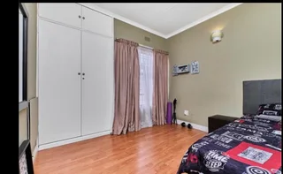 Room to rent in lovely shared house in Greymont hills