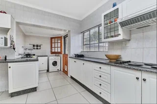 Room to rent in lovely shared house in Greymont hills