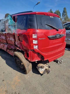 Mahindra XUV 500 2.2D Mhawk 2018 now available for stripping