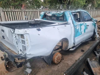 Ford Ranger Double Cab 2.2 2016 now available for stripping