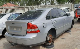 2004/2005 Volvo S40 - Now Stripping For Spares - City Reef Auto Spares