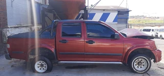 Izuzu Double Cab 2005 KB240 now stripping for spares