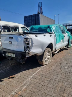 Ford Ranger 2016 2.2 Double Cab XL now available for stripping