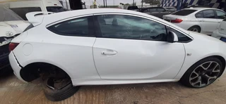 Ople Astra OPC 2.0T 2015 now available for stripping!!!