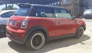 2011 Mini Cooper S - Now Stripping For Spares - City Reef Auto Spares
