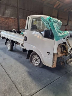 Kia Bakkie 2.7D 2017 now available for stripping!!!