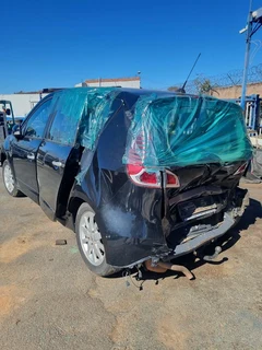 Renault Scenic 3 1.6 Expression 2011 now available for stripping!!!