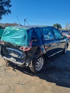 Renault Scenic 3 1.6 Expression 2011 now available for stripping!!!