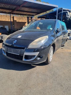 Renault Scenic 3 1.6 Expression 2011 now available for stripping!!!