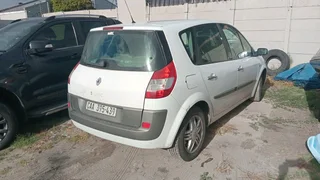 Renault senic 5 door 2litre manual