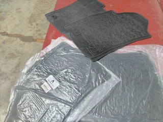 Toyota hilux single cap carpets