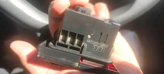 Toyota avanza 3 harzard switch