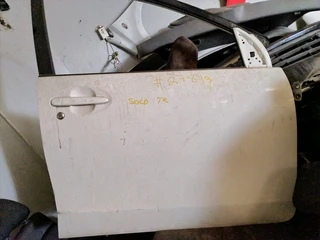 Toyota avanza 3 right doors