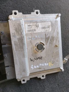 Renault Clio Iv /sandero ecu