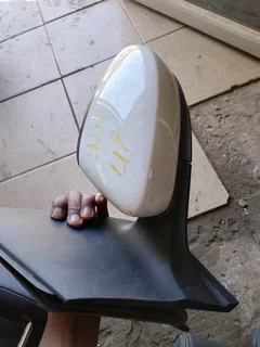 Volkwagen up side mirror