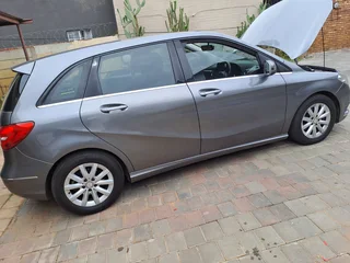 2014 Mercedes-Benz B-Class Hatchback