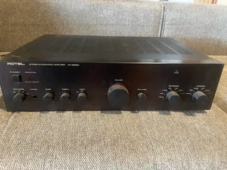 Rotel RA-985BX