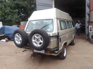 1990 Volkswagen Caravelle 2.5 Syncro 4x4 Camper