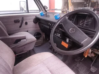 1990 Volkswagen Caravelle 2.5 Syncro 4x4 Camper
