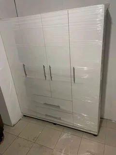 4 doors Wardrobe for sale