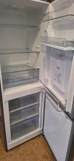 HISENSE 222L FRIDGE FREEZER WATER  DISPENSER