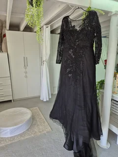 Black wedding dress R8000