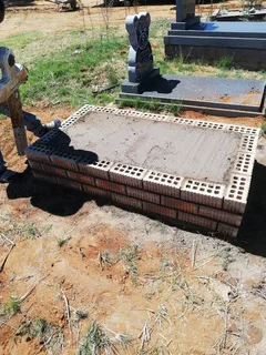 Foundation for tombstones and monuments