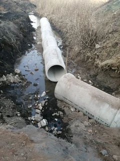 Construction hands on foreman,steel fixer,pipe layer and quantity estimator