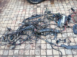 BMW e90 320i A/T 2007 Floor and dashboard wiring harness