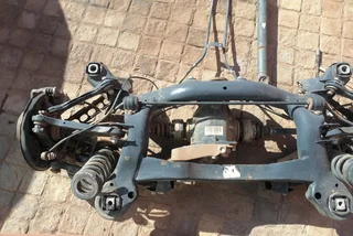 BMW e90 320i rear suspension, diff and prop shaft