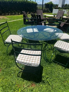 Outdoor table and chair set