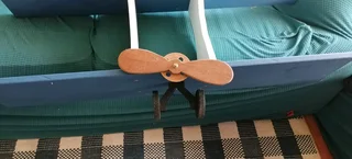 Airplane shelf