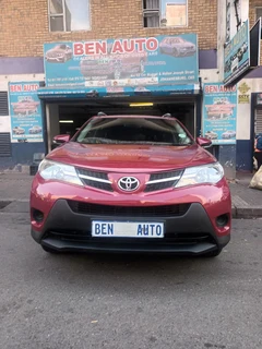 2015 Toyota RAV4 2.0 GX 4x2, Red with 105000km available now!