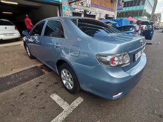 2017 Toyota Corolla Quest 1.6, Blue with 89000km available now!