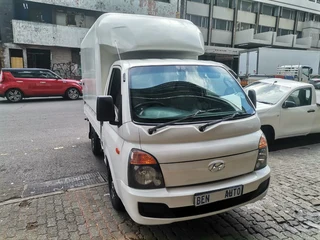 2006 Hyundai H100 Bakkie 2.6D Chassis Cab, White with 89000km available now!