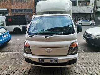 2006 Hyundai H100 Bakkie 2.6D Chassis Cab, White with 89000km available now!